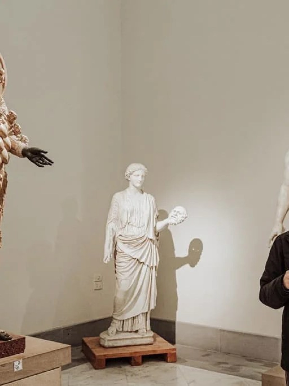 a statue of a man
