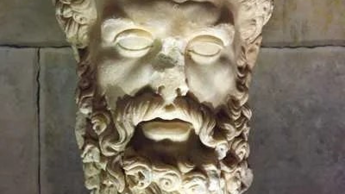 a close up of a statue