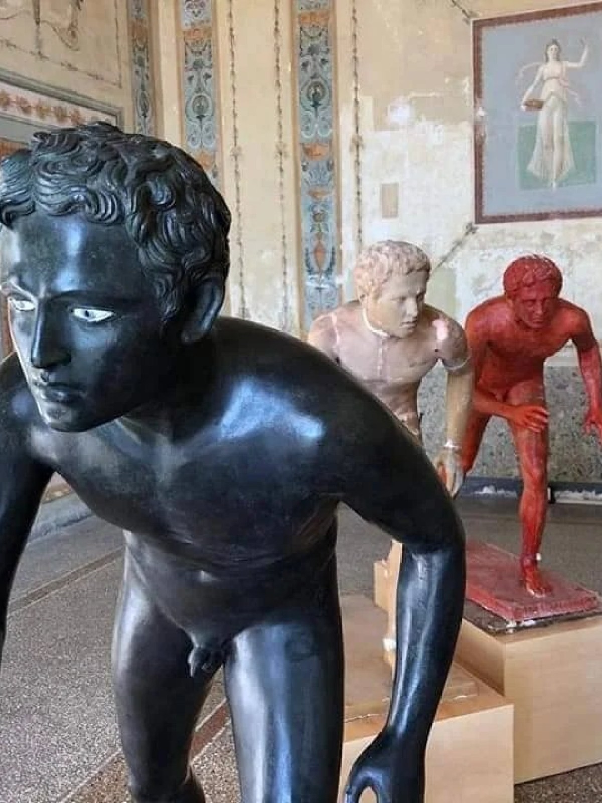 a statue of a person